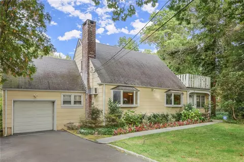 5 Reynal Xing, Scarsdale, NY 10583