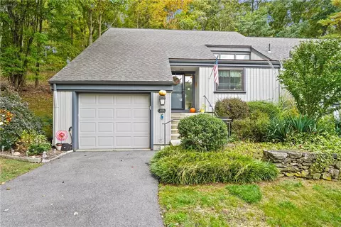 353 Heritage Hills Dr #A, Somers, NY 10589