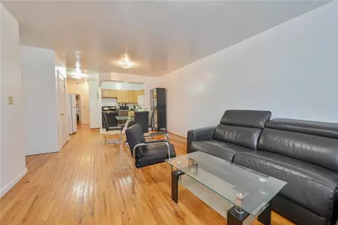 521 E 148th St, New York, NY 10455