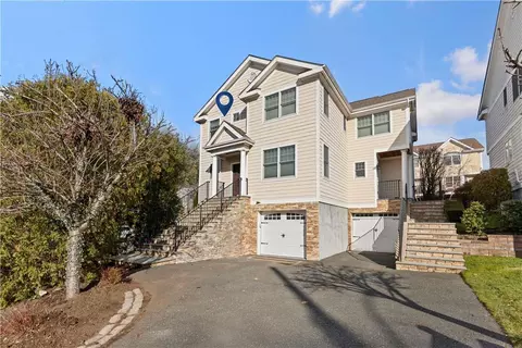 42 Harrison St, Harrison, NY 10604