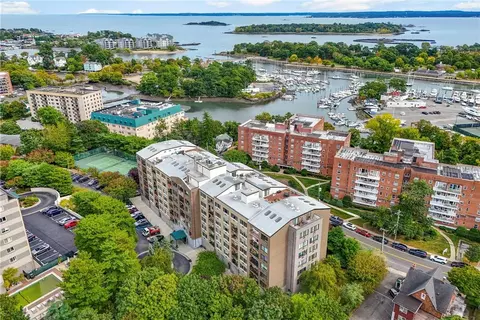 703 Pelham Rd #PH-F, New Rochelle, NY 10805