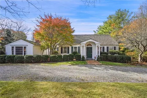 48 Mead St, Lewisboro, NY 10597