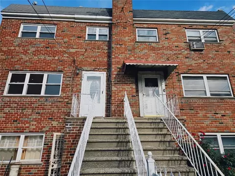 246 Soundview Ave, New York, NY 10473