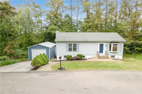 9 Grandview Rd, Beacon, NY 12508