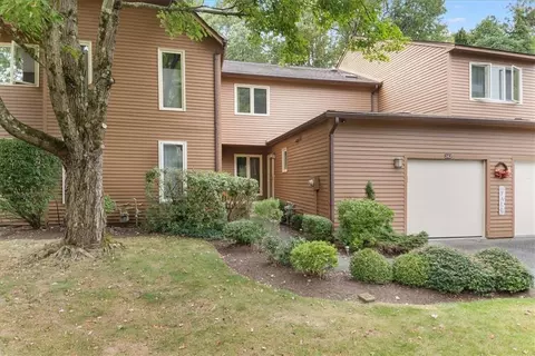 282 Beechwood Ln, Yorktown, NY 10598
