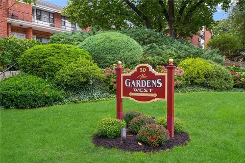 50 West St #A7G, Harrison, NY 10528