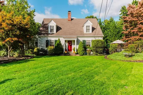 4 Park Ln, Clarkstown, NY 10994