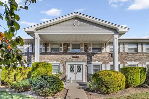 20 Normandy Vlg #4, Clarkstown, NY 10954