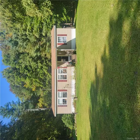729 Braden Rd, Greenfield Park, NY 12435