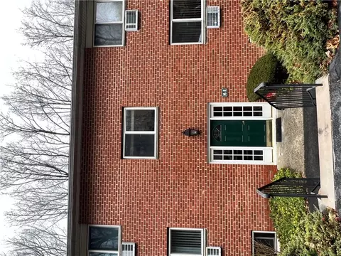 14 Scenic Dr #N, Cortlandt, NY 10520