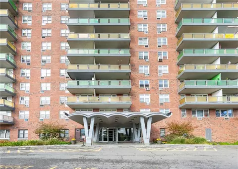 1841 Central Park Ave #5G, Yonkers, NY 10710