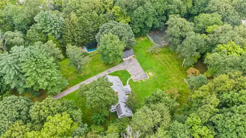 237 Mt Holly Rd, Katonah, NY 10536