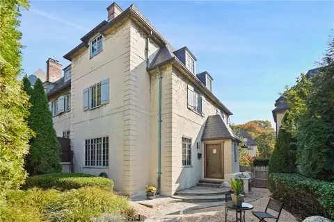 24 Normandy Ter, Bronxville, NY 10708