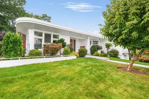 57 Park Ridge Ave, New Rochelle, NY 10805