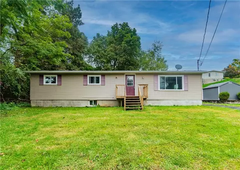 13 Seneca Dr, Milton, NY 12547