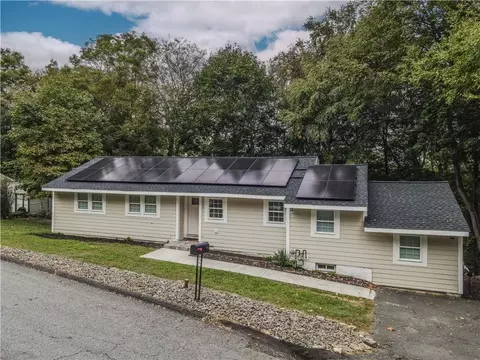 6 Hillside Rd, Ramapo, NY 10974