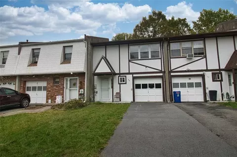 64 Fitzgerald Ct, Monroe, NY 10950