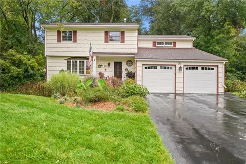 8 Forbes Rd, Clarkstown, NY 10956