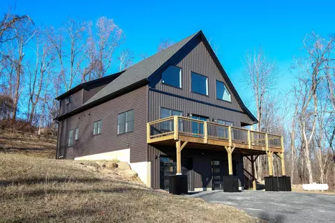 511 County Route 22, Wawayanda, NY 10940