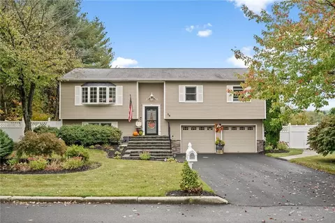 36 Oxford Ln, Harriman, NY 10926