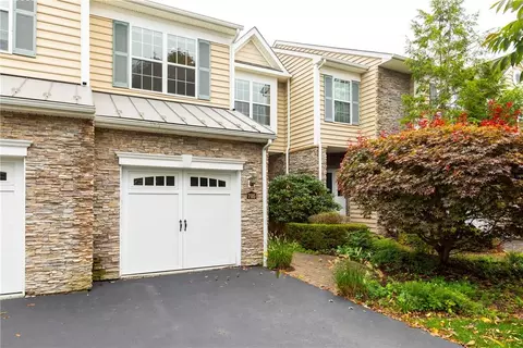 705 Huntington Dr, Fishkill, NY 12524
