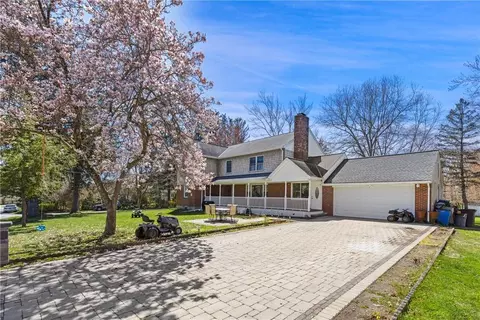 59 Panorama Dr, Southeast, NY 10509