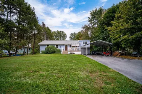 4 Tappan Dr, Monroe, NY 10950