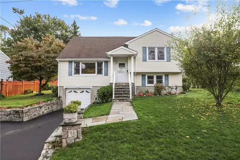 15 Goodwin Ave, Greenburgh, NY 10607
