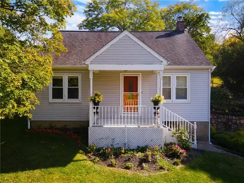 525 Washington Ave, Beacon, NY 12508