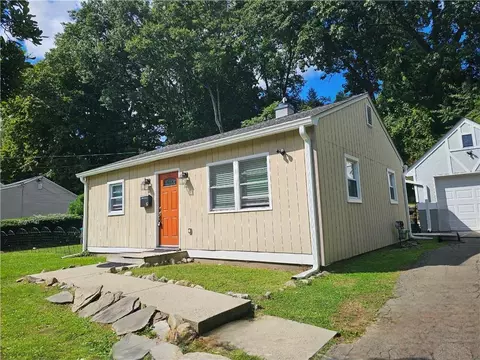 19 N Lexow Ave, Clarkstown, NY 10954