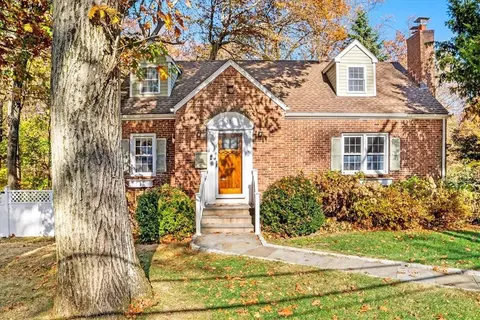 31 Maplewood Rd, Greenburgh, NY 10530