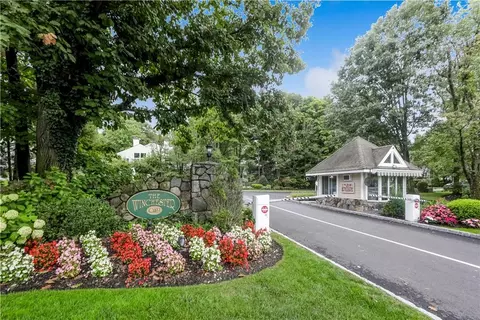 13 Roundtop, Yonkers, NY 10710