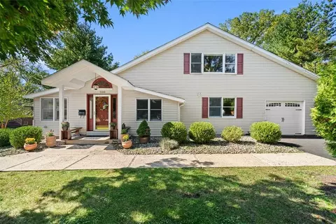 186 Massachusetts Ave, Clarkstown, NY 10920