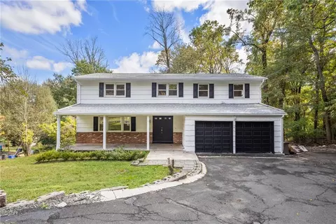 6 Sunny Ridge Rd, Ramapo, NY 10977