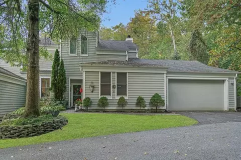 17 Dogwood Ln, Tuxedo, NY 10987