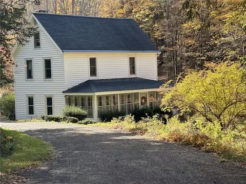 585 County Route 5, East Chatham, NY 12060
