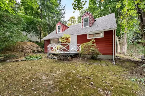 48 High St, Katonah, NY 10536