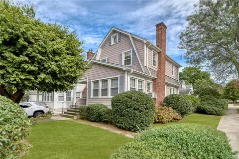 6 York Ave, Rye, NY 10580