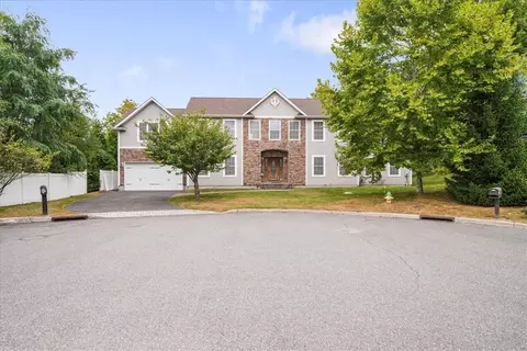 12 Clarion Dr, Greenburgh, NY 10603