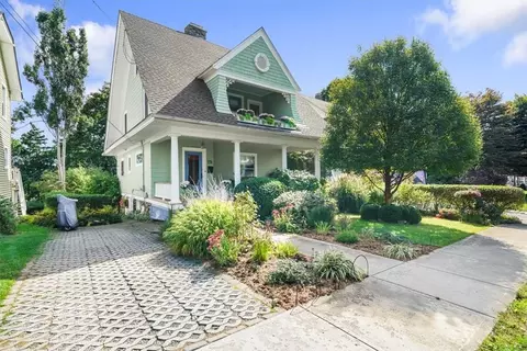 22 Jackson Ave, Middletown, NY 10940