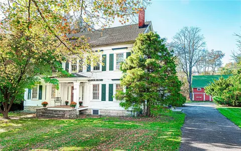 201 Kings Hwy, Warwick, NY 10990
