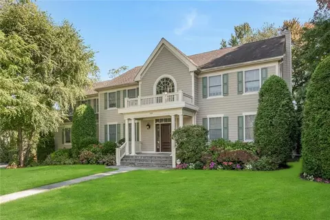 349 Oxford Rd, New Rochelle, NY 10804