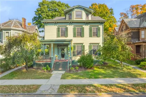 117 Academy St, Poughkeepsie, NY 12601