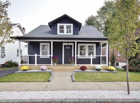 16 Roosevelt Pl, Newburgh, NY 12550