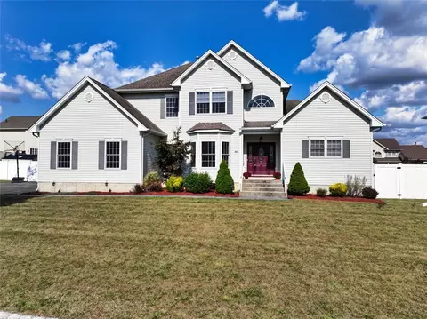 2655 Liberty Rdg, New Windsor, NY 12553