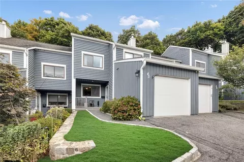45 Timber Rdg, Mount Kisco, NY 10549