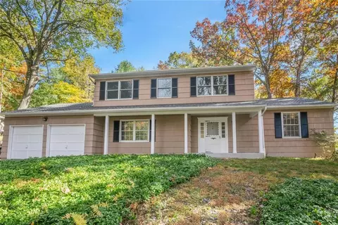 14 Richards Ct, Bedford Hills, NY 10507