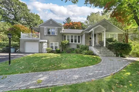 26 Nimitz Rd, Yonkers, NY 10710
