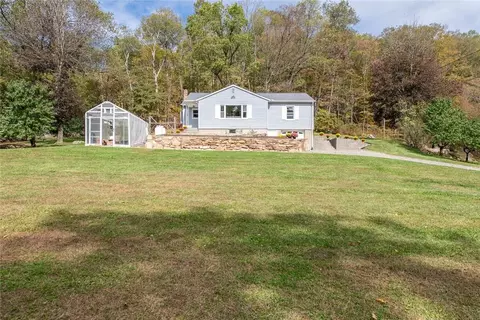 317 Dog Tail Corners Rd, Dover, NY 12594