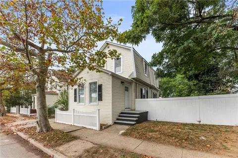 65 W Graham Ave, Hempstead, NY 11550